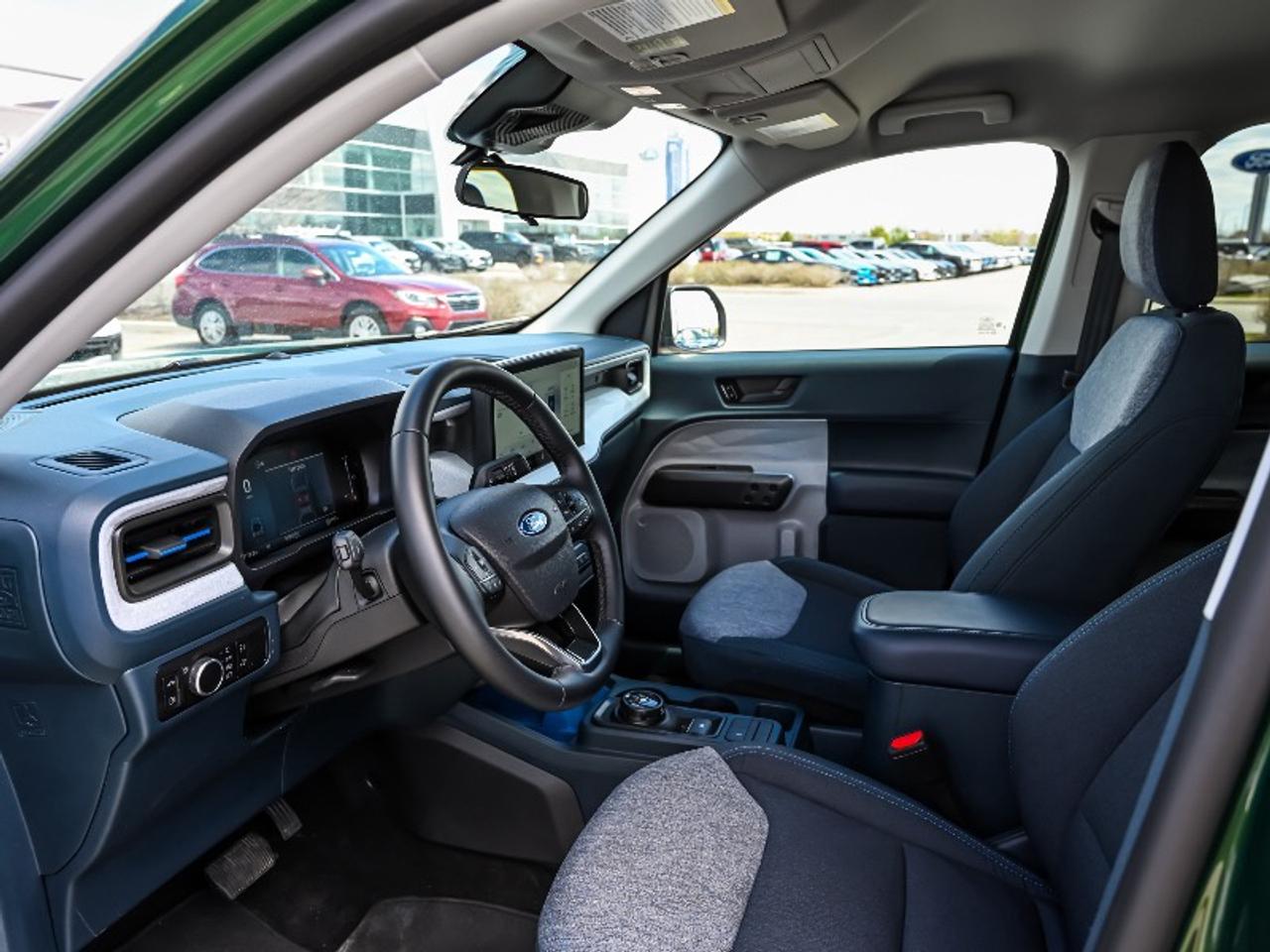 2025 Ford Maverick XLT Photo
