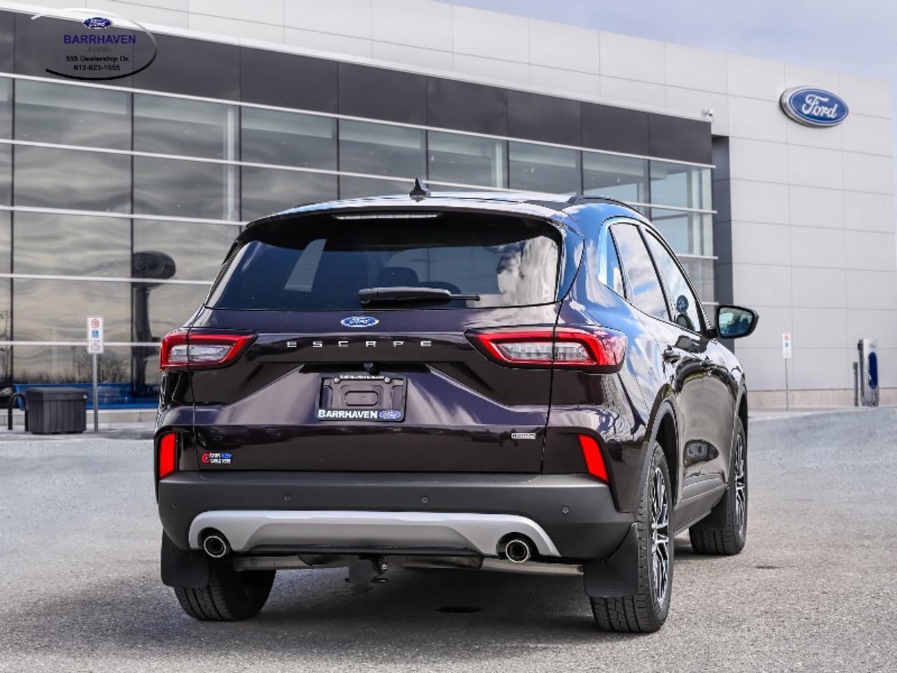 2023 Ford Escape PHEV Photo3