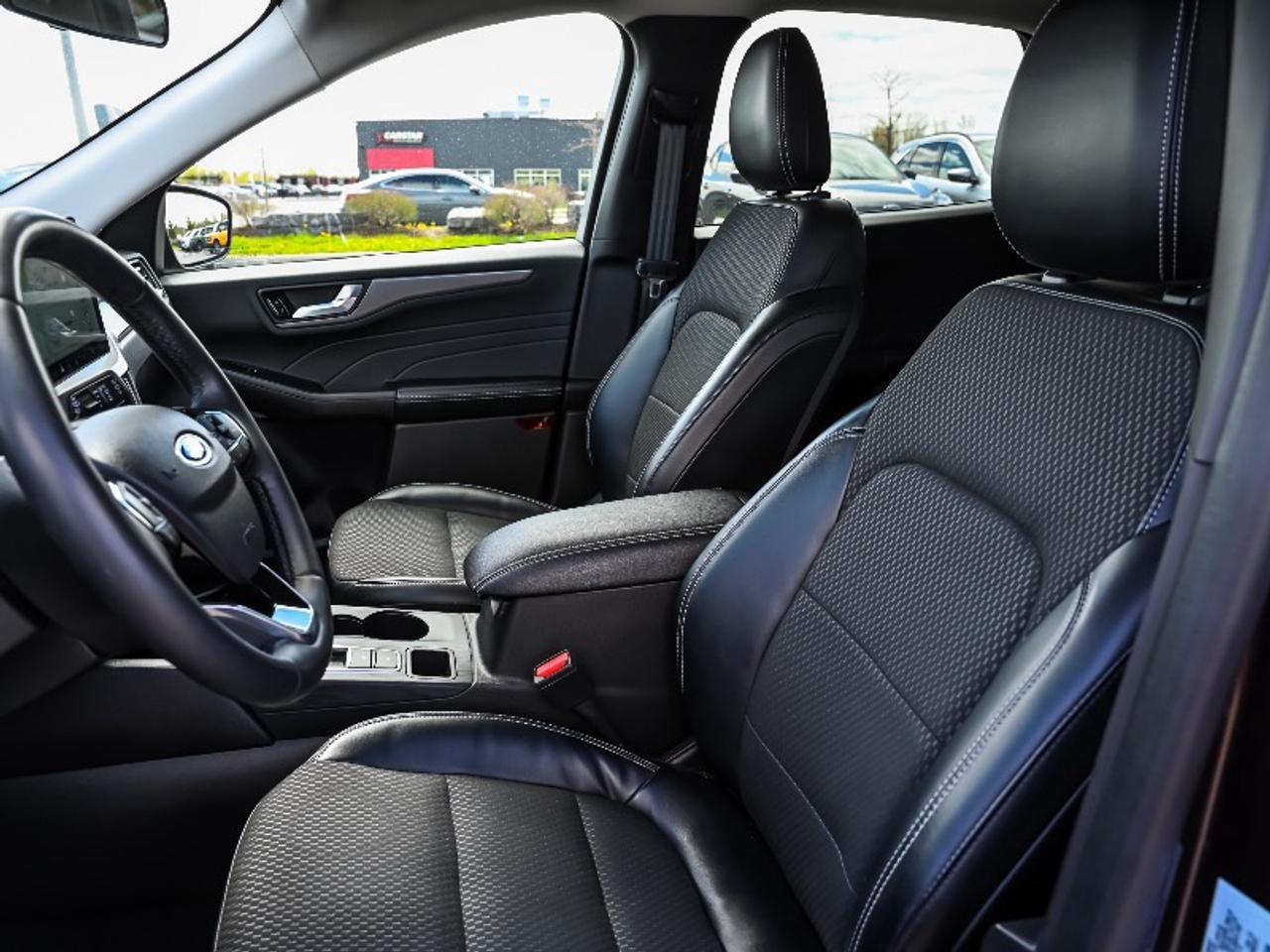 2023 Ford Escape PHEV Photo