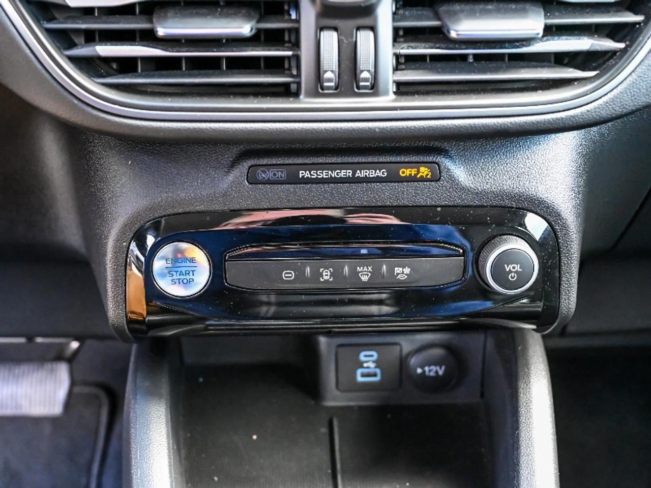 2023 Ford Escape PHEV Photo