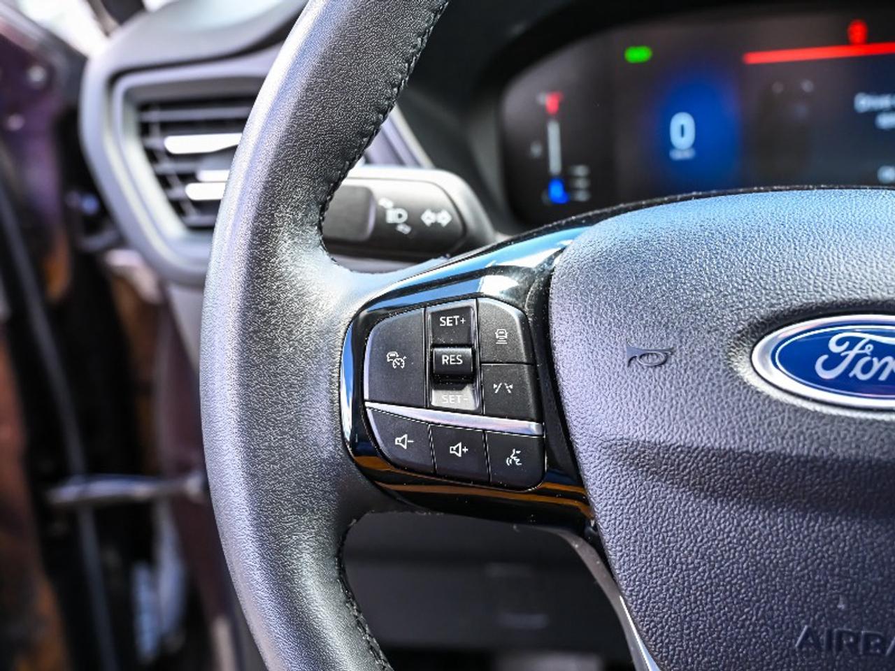 2023 Ford Escape PHEV Photo