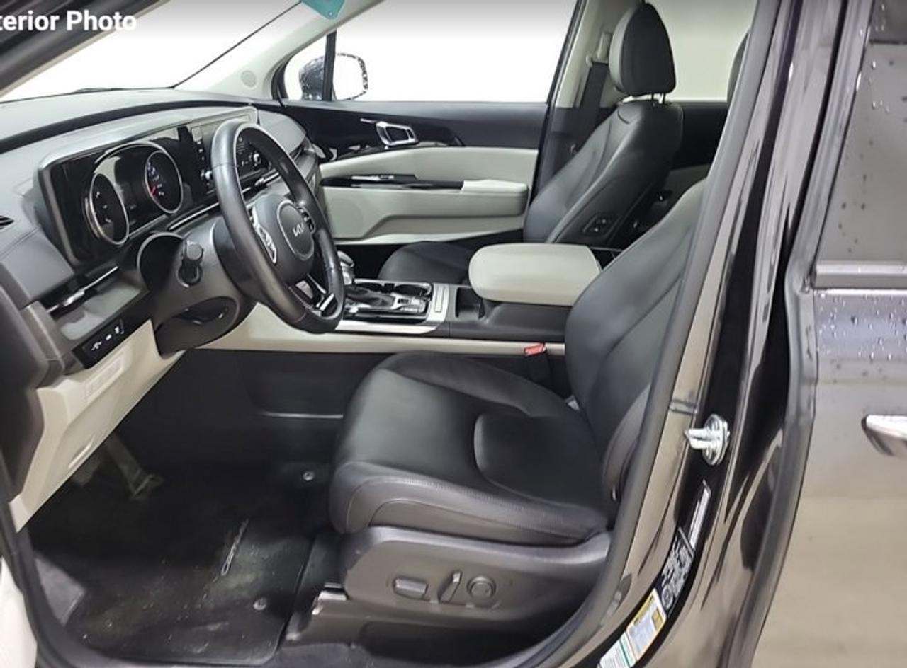 2024 Kia Carnival EX | Leather | Smart Cruise | Heated Wheel + Seats | Power Sliding Doors | CarPlay + Android & More! Photo