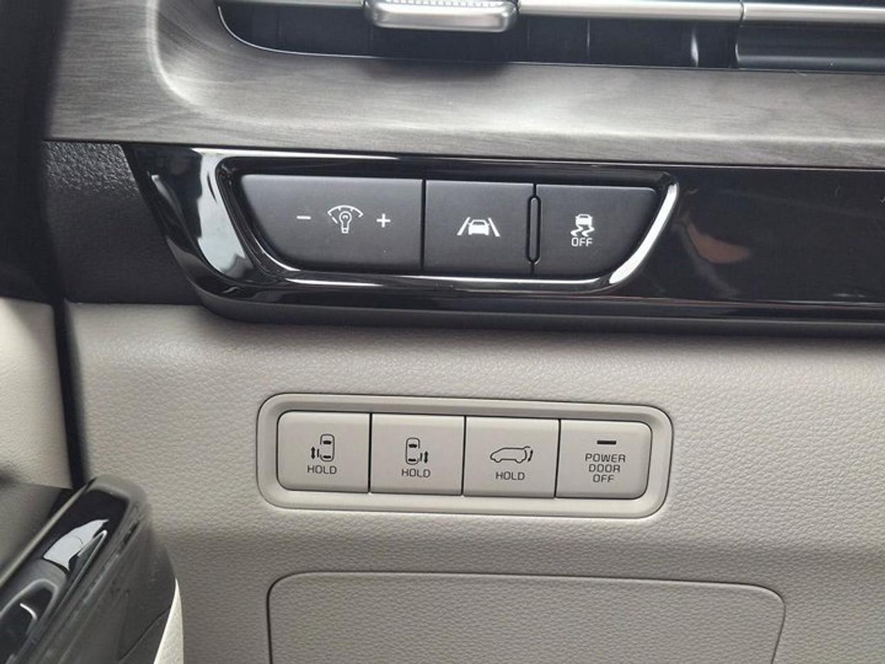 2024 Kia Carnival EX | Leather | Smart Cruise | Heated Wheel + Seats | Power Sliding Doors | CarPlay + Android & More! Photo