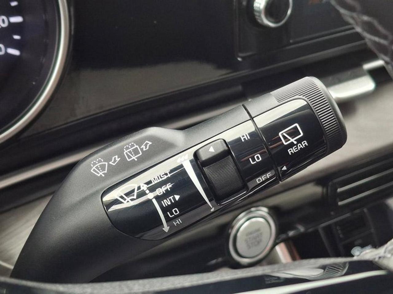 2024 Kia Carnival EX | Leather | Smart Cruise | Heated Wheel + Seats | Power Sliding Doors | CarPlay + Android & More! Photo