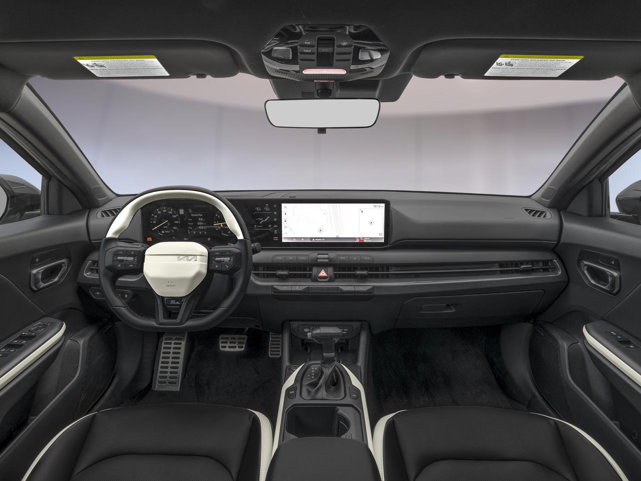 2025 Kia K4 GT-LINE TURBO Photo