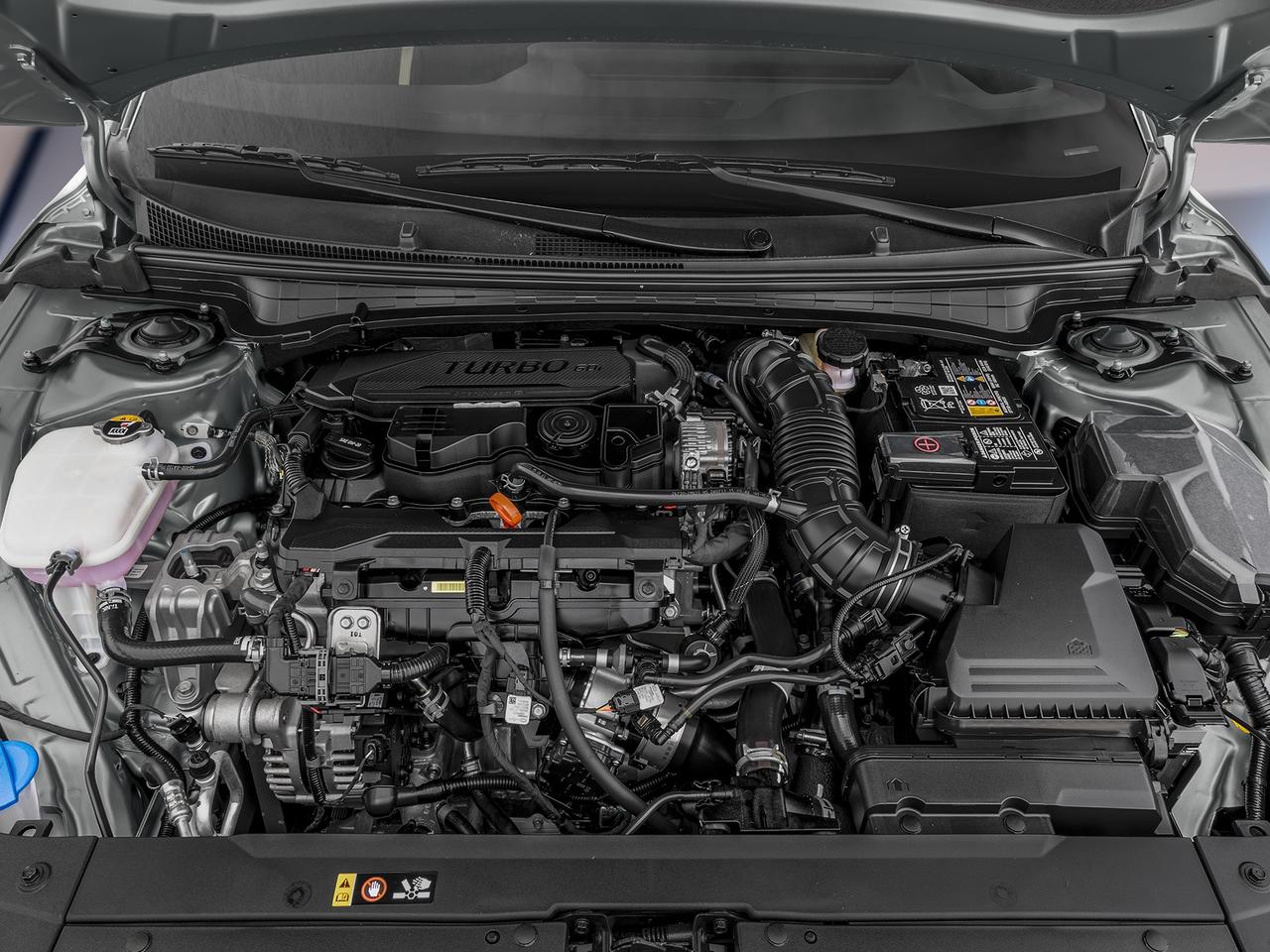 2025 Kia K4 GT-LINE TURBO Photo