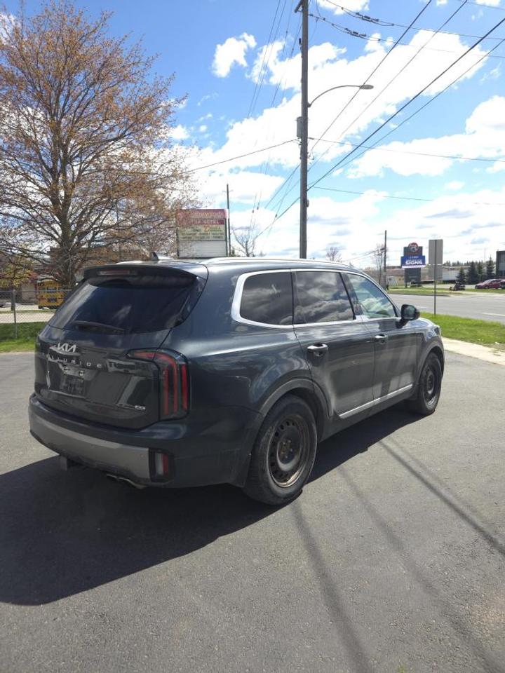 2024 Kia Telluride SX Limited AWD w/Black Interior Photo4
