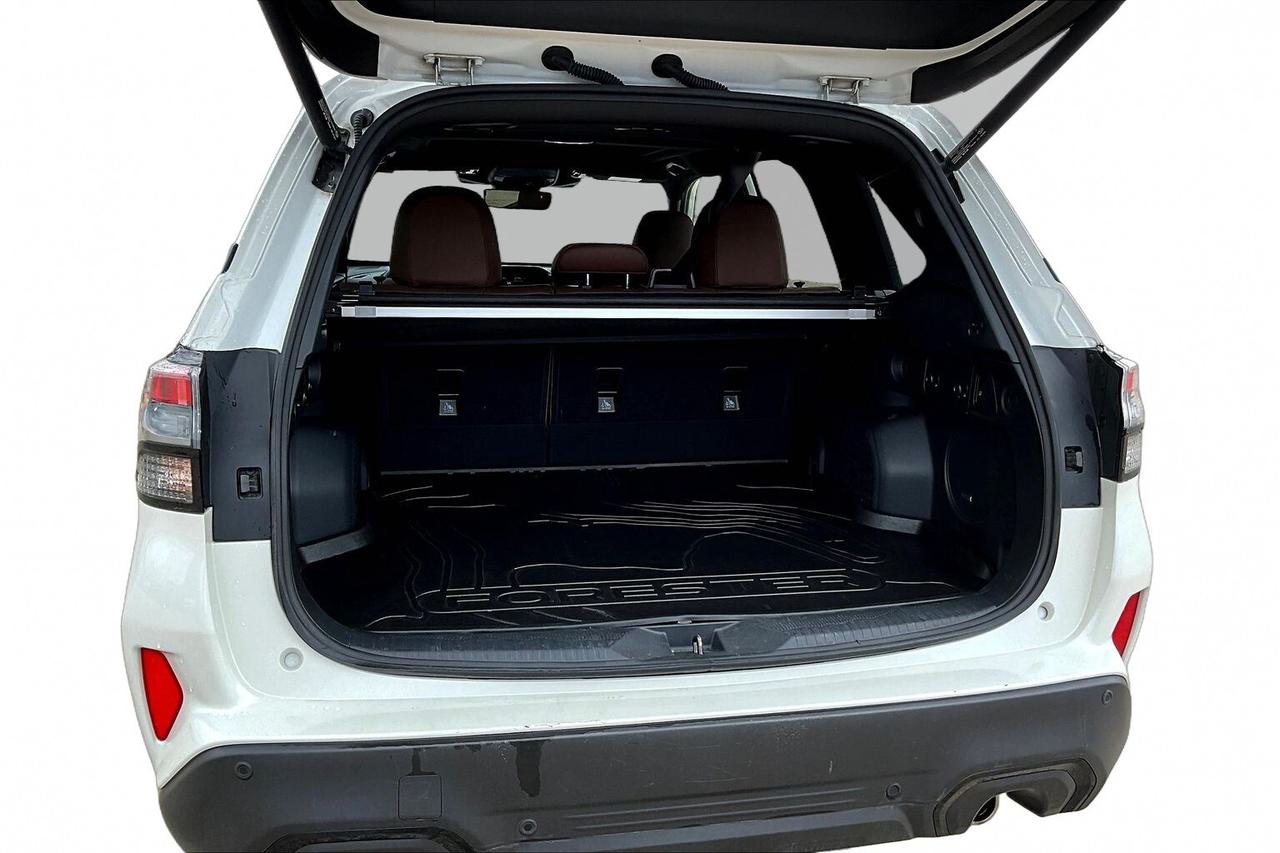 2025 Subaru Forester Premier Photo