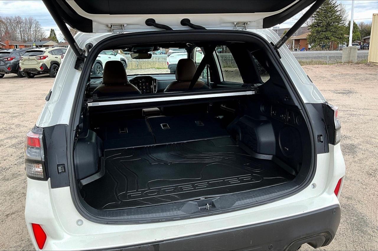 2025 Subaru Forester Premier Photo