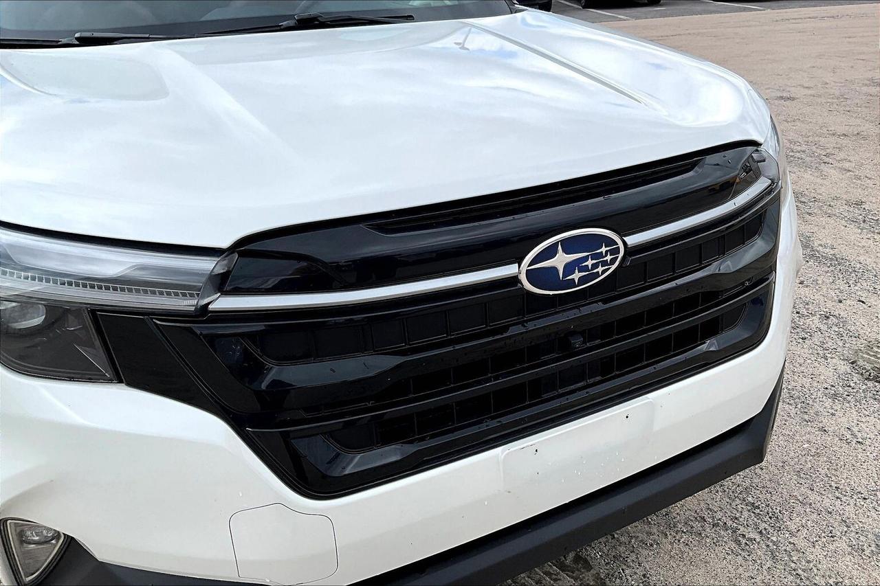 2025 Subaru Forester Premier Photo