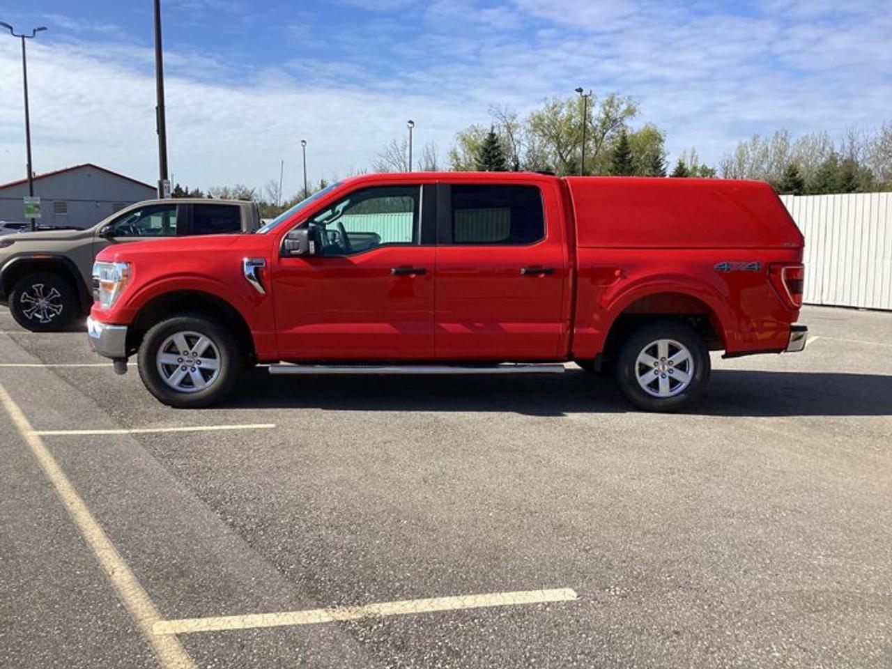 2022 Ford F-150 XLT SuperCrew 5.5' Box 4WD | No accidents Photo