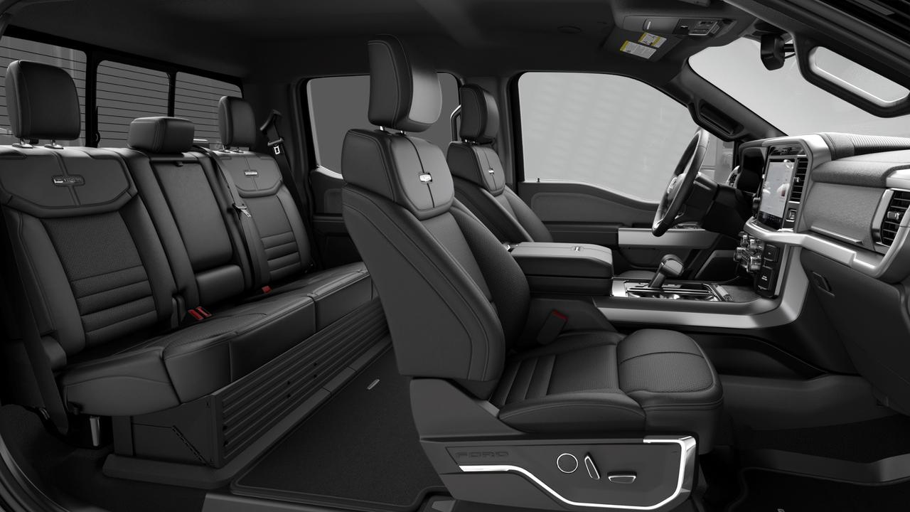 2026 Ford F-150 Platinum Photo5