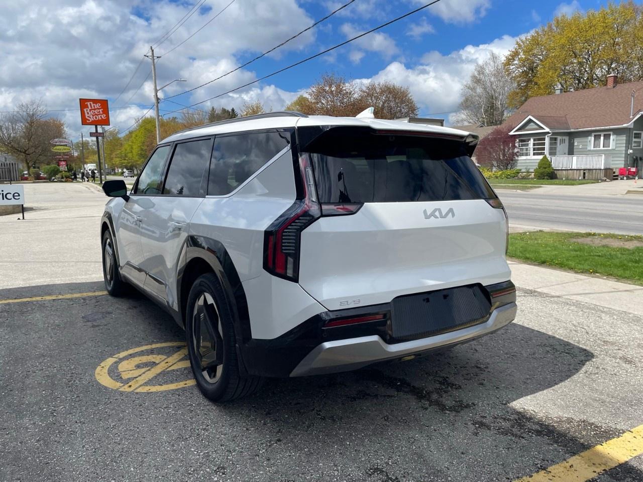 2026 Kia EV9  Photo