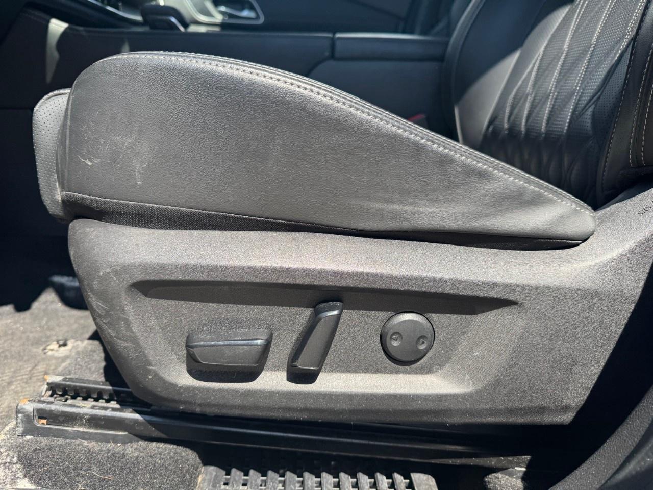 2023 Nissan Rogue AWD Platinum Photo
