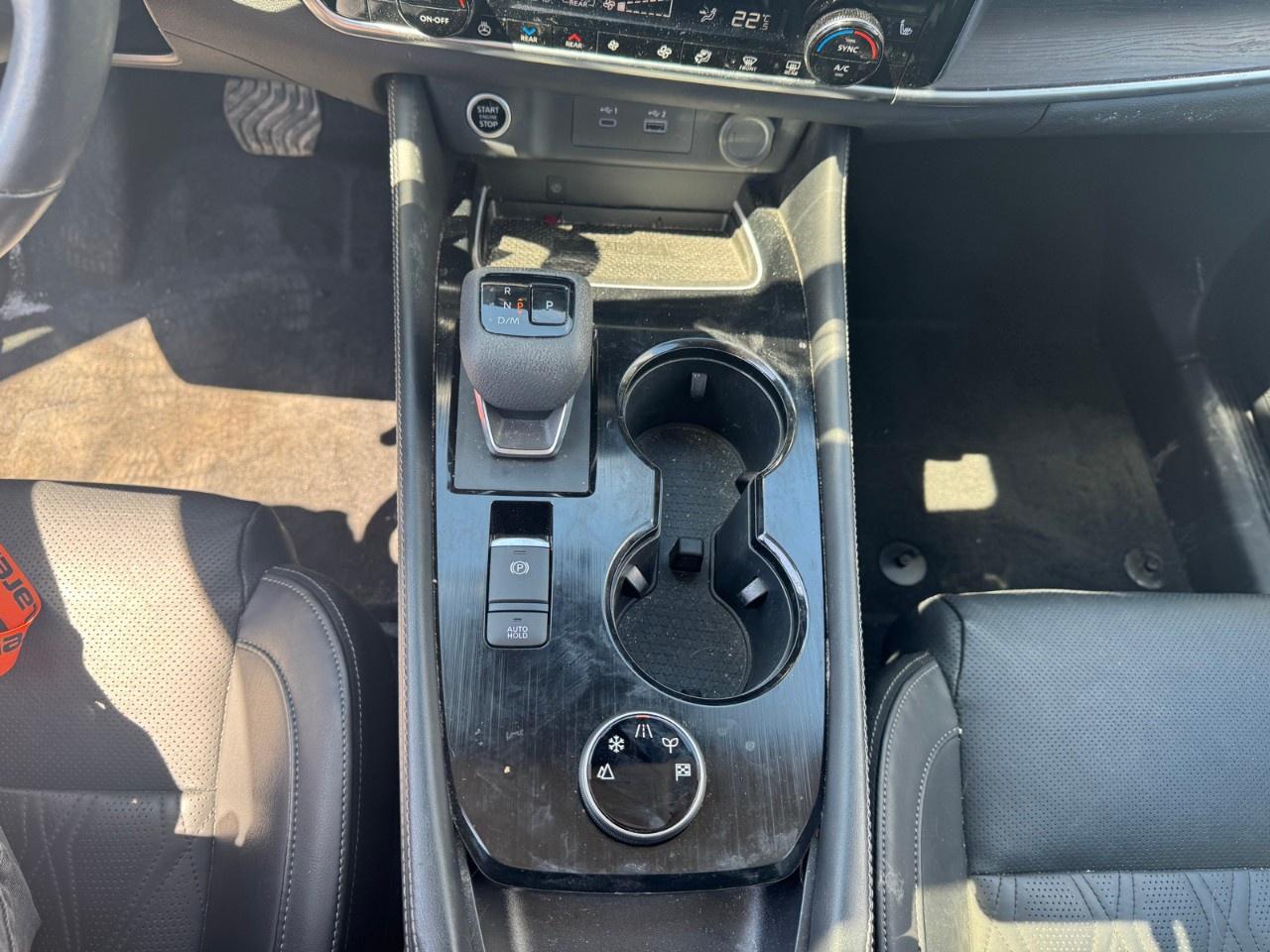2023 Nissan Rogue AWD Platinum Photo