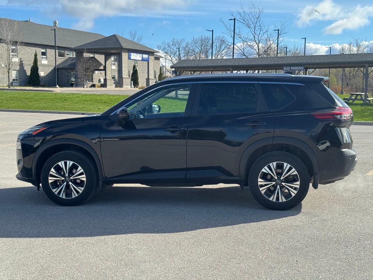 2023 Nissan Rogue AWD SV Photo