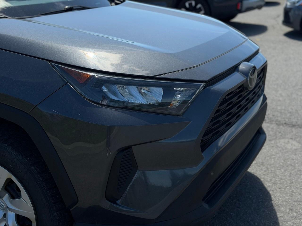 2020 Toyota RAV4 LE AWD Photo