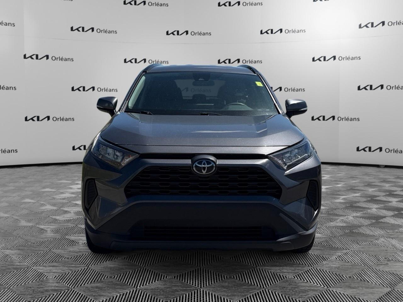 2020 Toyota RAV4 LE AWD Photo