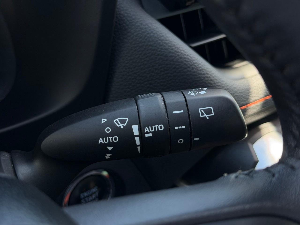 2022 Toyota RAV4 TRAIL AWD Photo