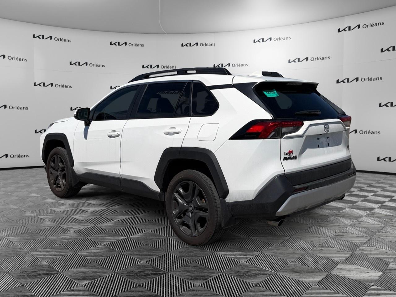 2022 Toyota RAV4 TRAIL AWD Photo