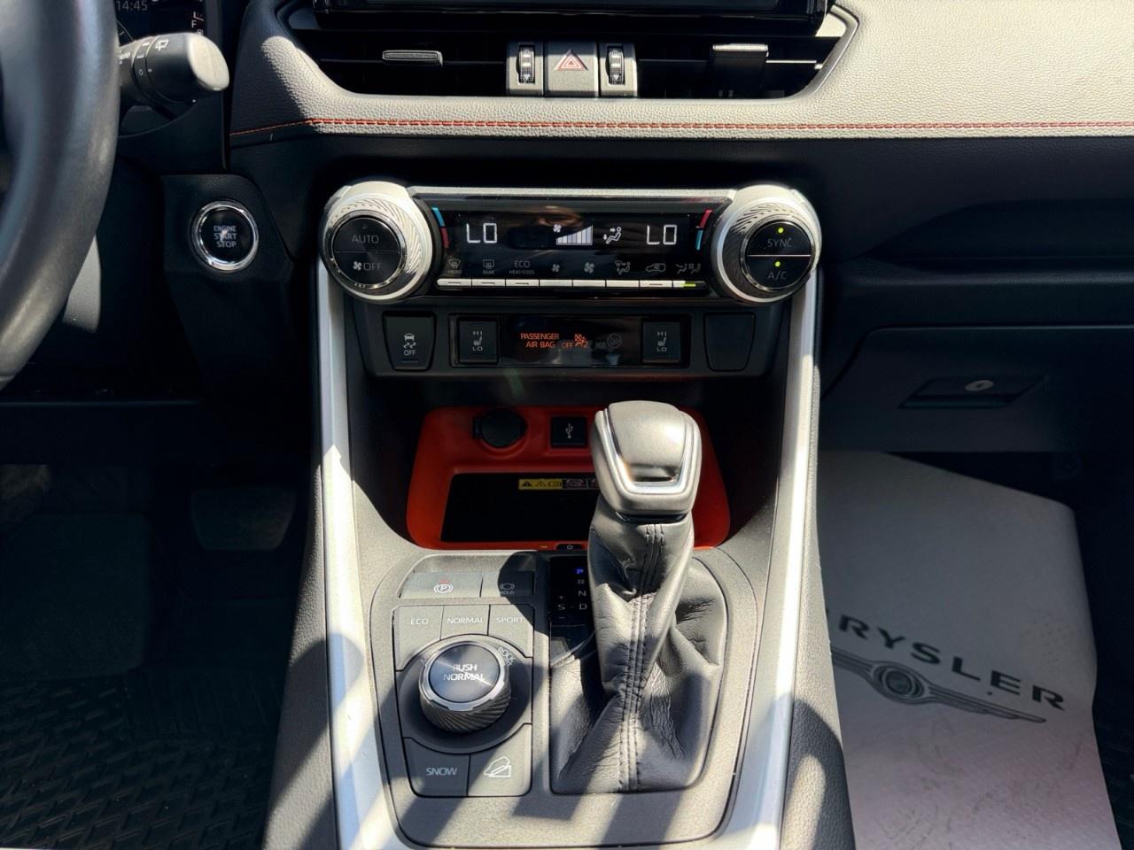 2022 Toyota RAV4 TRAIL AWD Photo