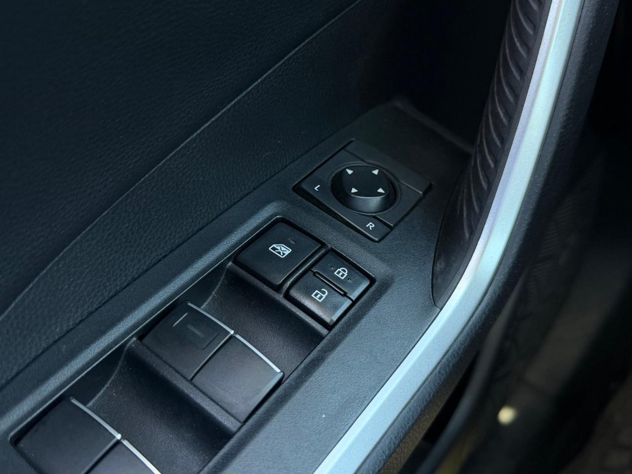 2020 Toyota RAV4 LIMITED AWD Photo