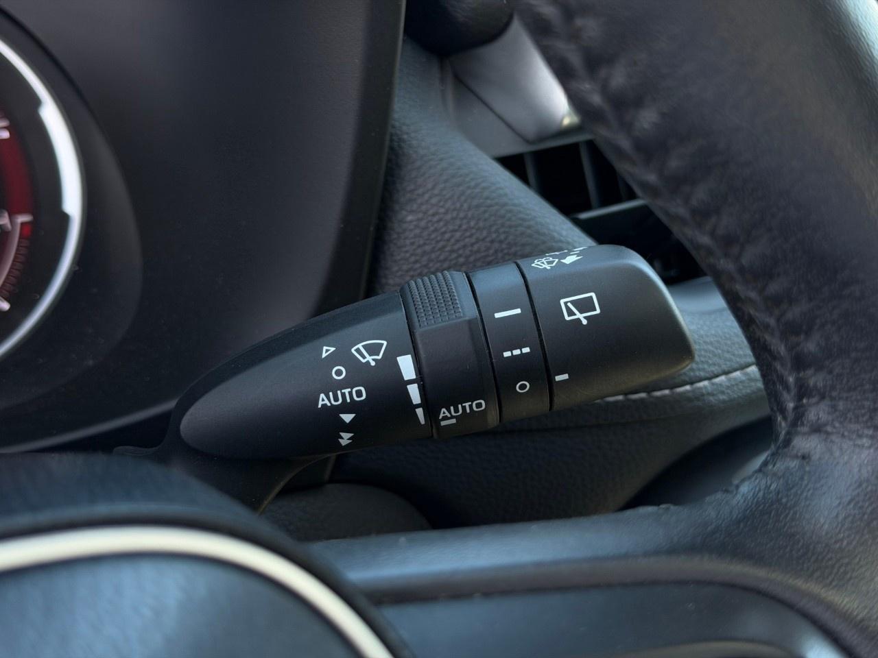 2020 Toyota RAV4 LIMITED AWD Photo