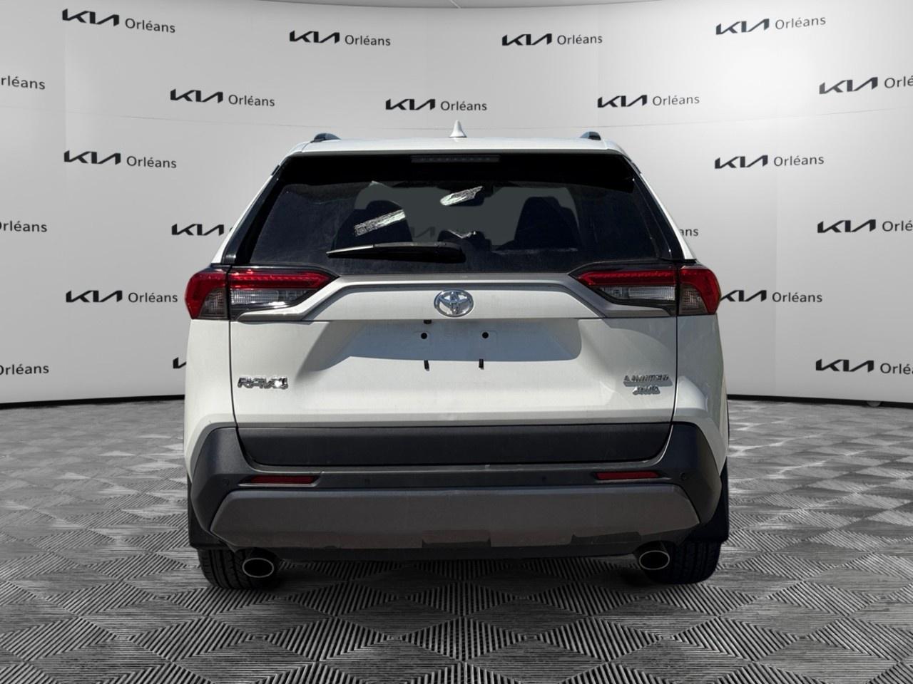 2020 Toyota RAV4 LIMITED AWD Photo3