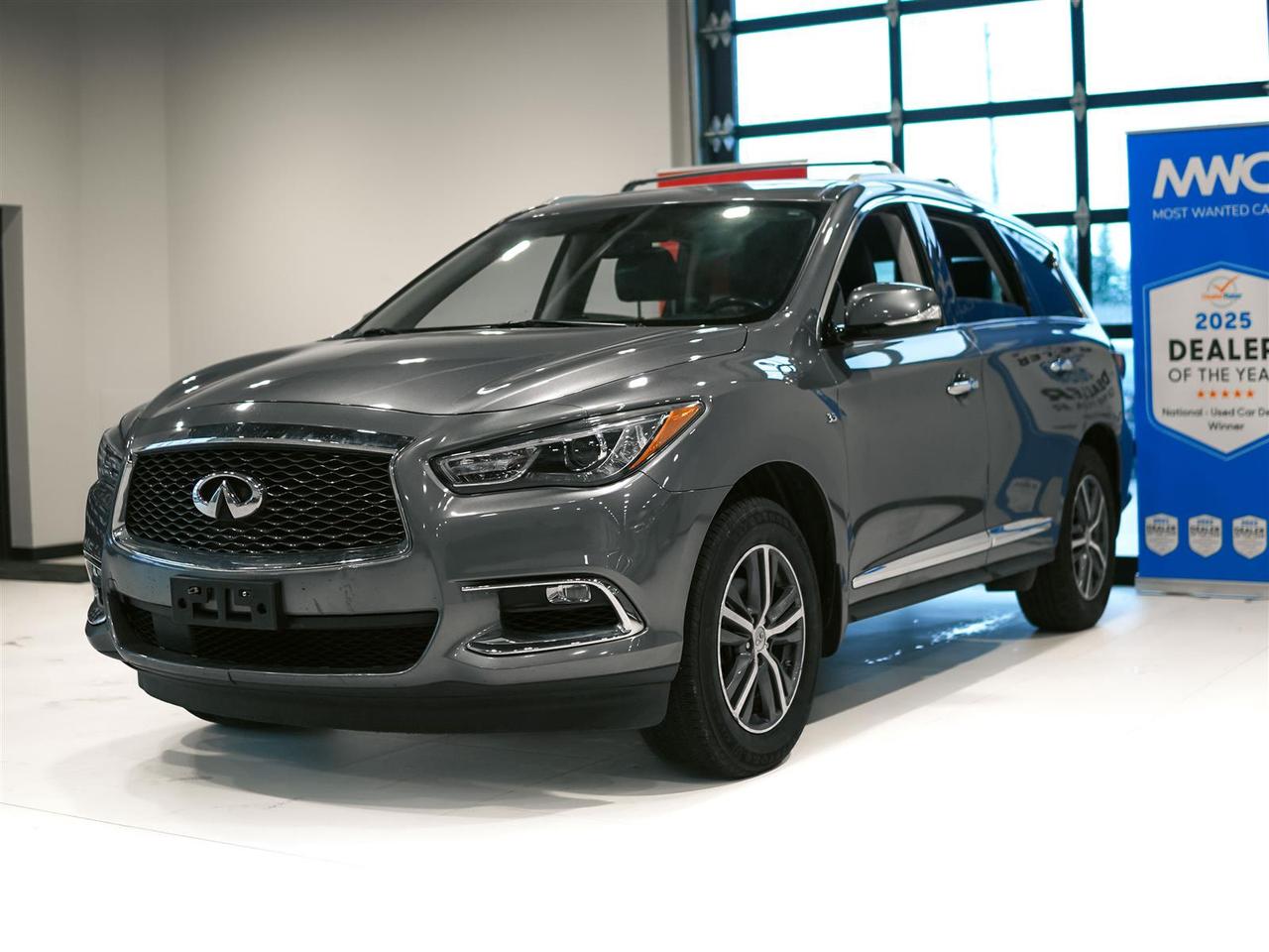 2018 Infiniti QX60 AWD | LTHR | ROOF | NO ACCIDENTS | 24 SERV REC Photo