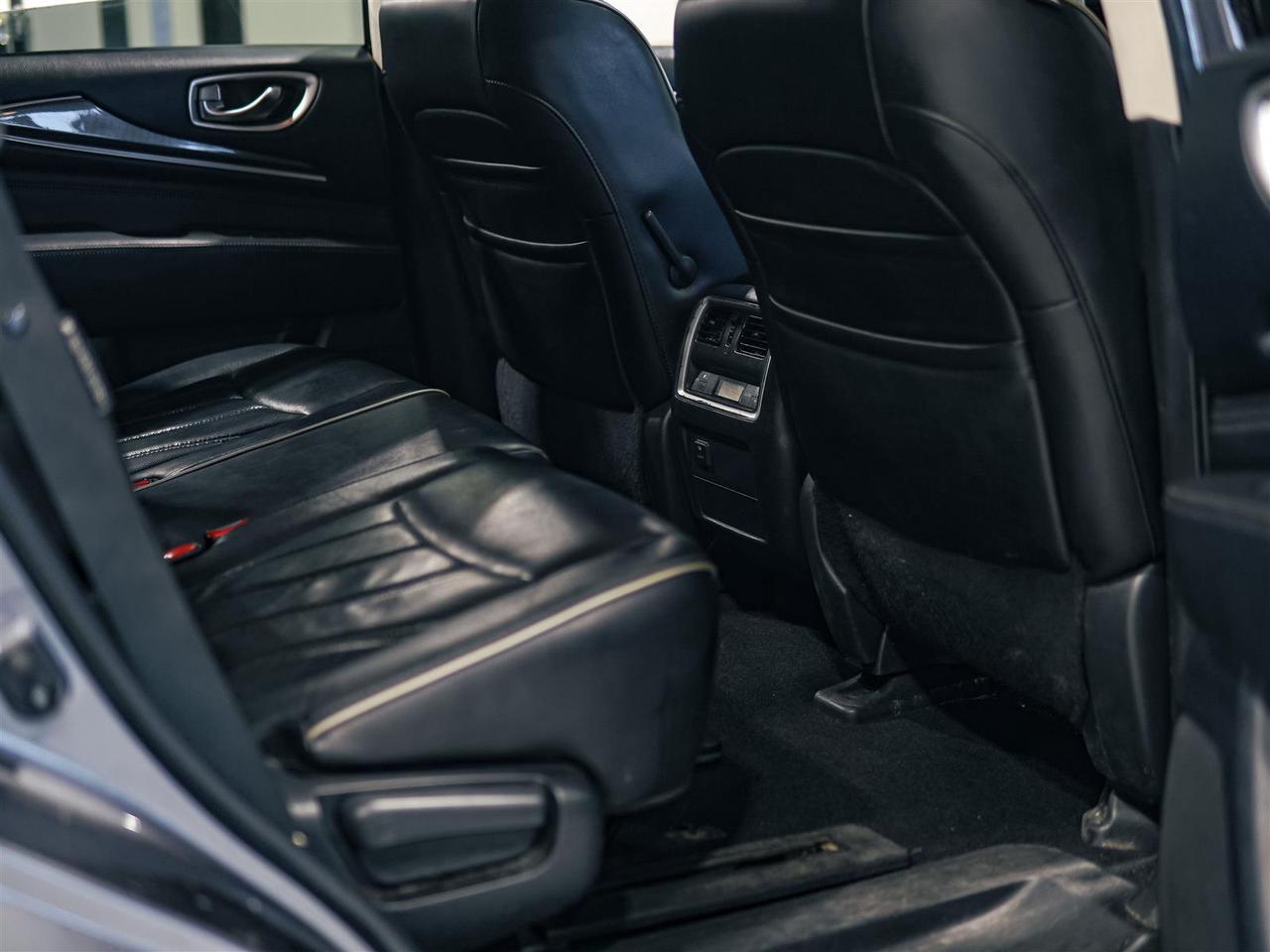 2018 Infiniti QX60 AWD | LTHR | ROOF | NO ACCIDENTS | 24 SERV REC Photo