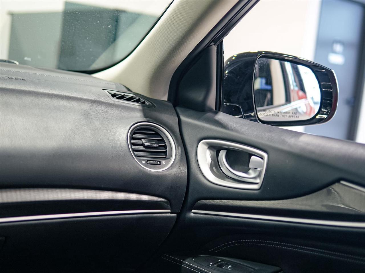 2018 Infiniti QX60 AWD | LTHR | ROOF | NO ACCIDENTS | 24 SERV REC Photo