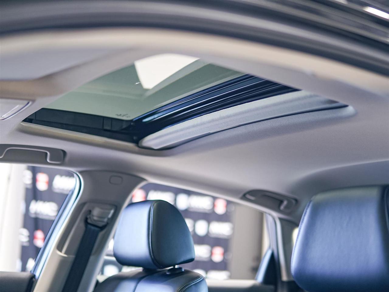 2022 Honda Civic TOURING | NO ACCIDENTS | LEATHER Photo