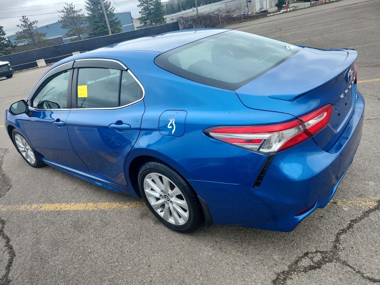 2019 Toyota Camry SE | NO ACCIDENTS | LEATHER | ALLOYS Photo