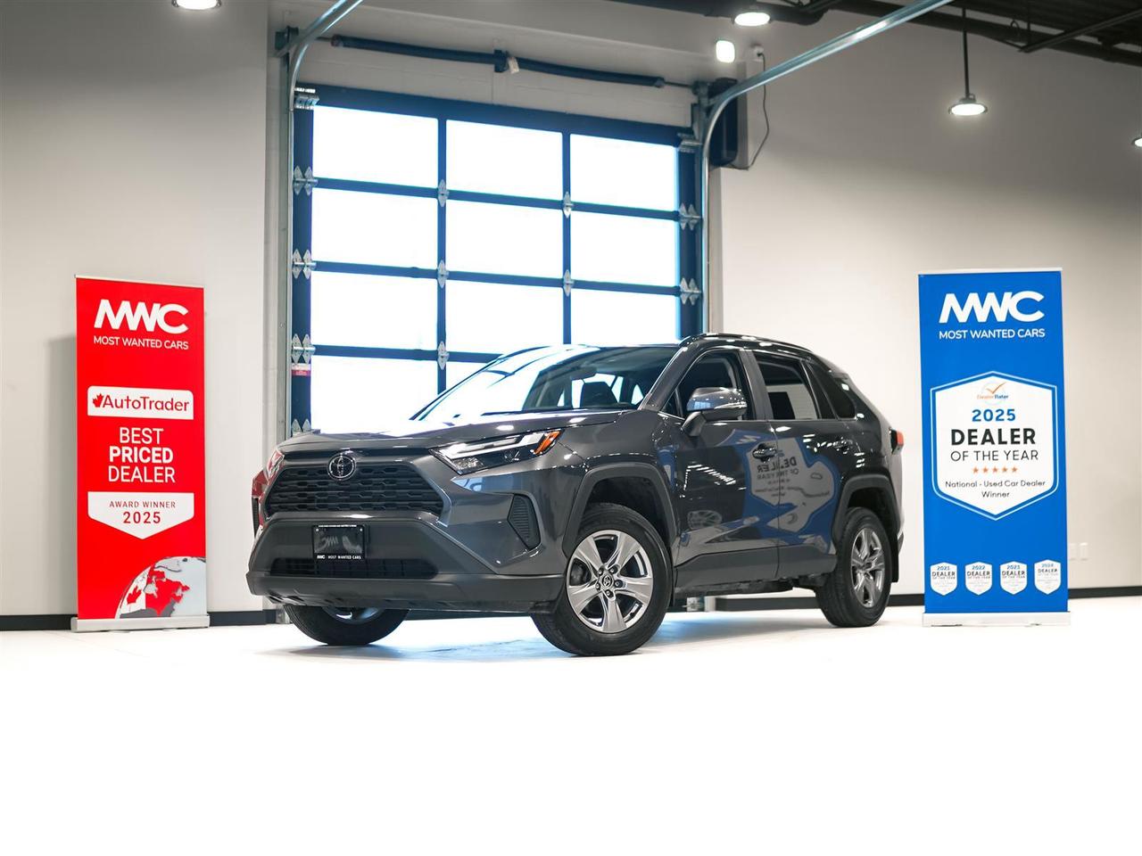 2024 Toyota RAV4 XLE AWD | NO ACCIDENTS | ONE OWNER Photo