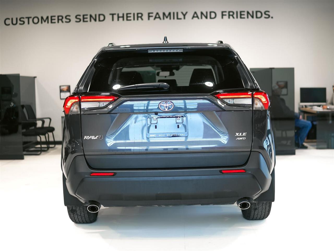 2024 Toyota RAV4 XLE AWD | NO ACCIDENTS | ONE OWNER Photo