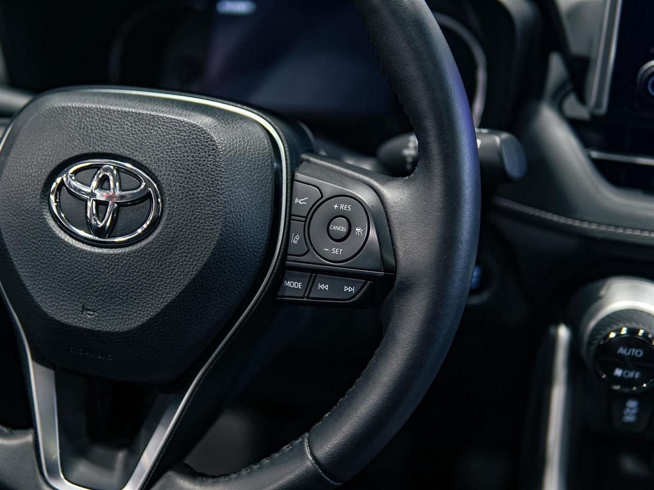 2024 Toyota RAV4 XLE AWD | NO ACCIDENTS | ONE OWNER Photo