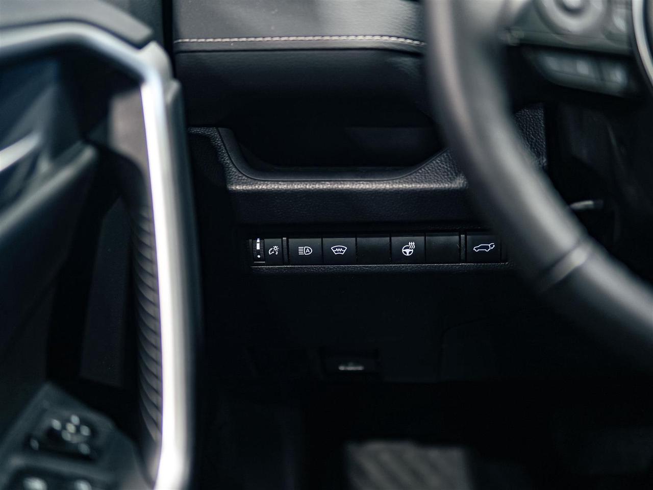 2024 Toyota RAV4 XLE AWD | NO ACCIDENTS | ONE OWNER Photo