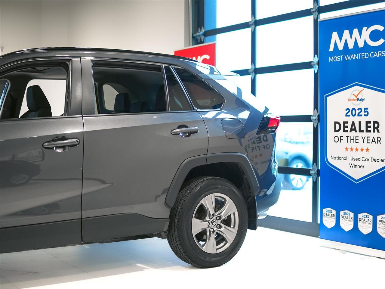 2024 Toyota RAV4 XLE AWD | NO ACCIDENTS | ONE OWNER Photo