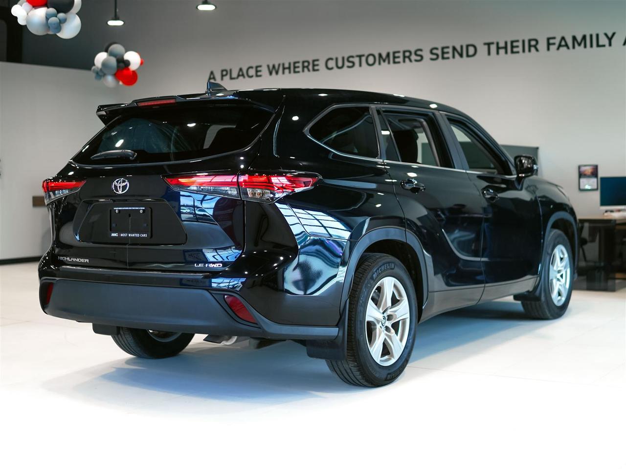 2023 Toyota Highlander LE AWD | NO ACCIDENTS | ONE OWNER Photo