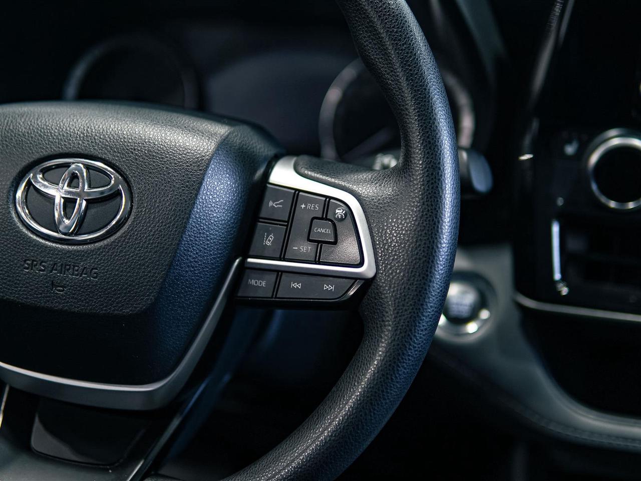 2023 Toyota Highlander LE AWD | NO ACCIDENTS | ONE OWNER Photo