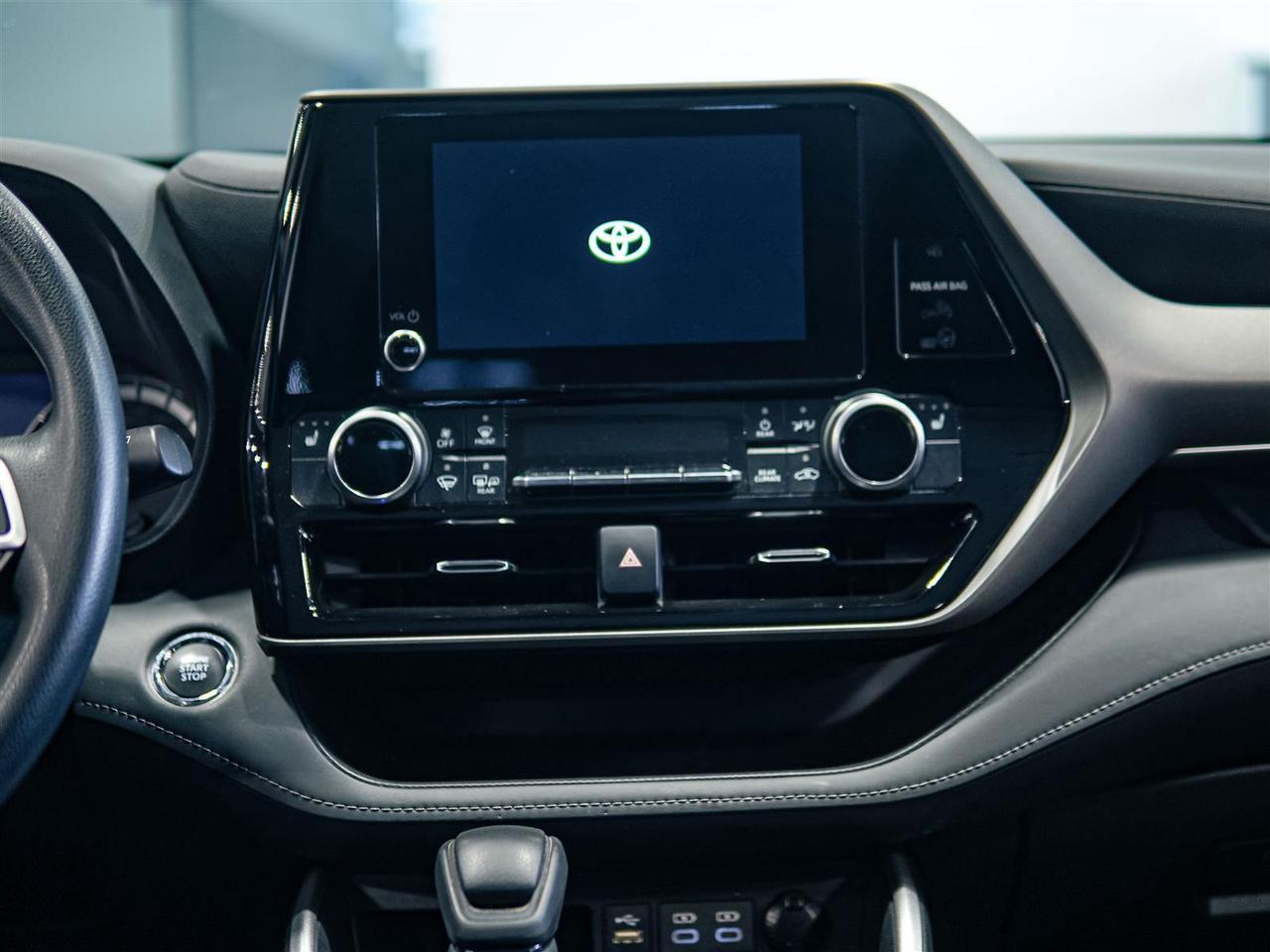 2023 Toyota Highlander LE AWD | NO ACCIDENTS | ONE OWNER Photo