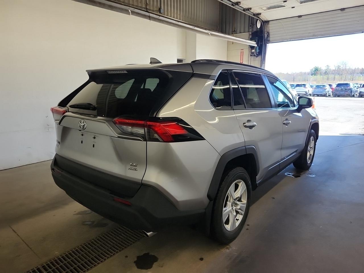 2019 Toyota RAV4 LE AWD | NO ACCIDENTS | APP CONNECT Photo