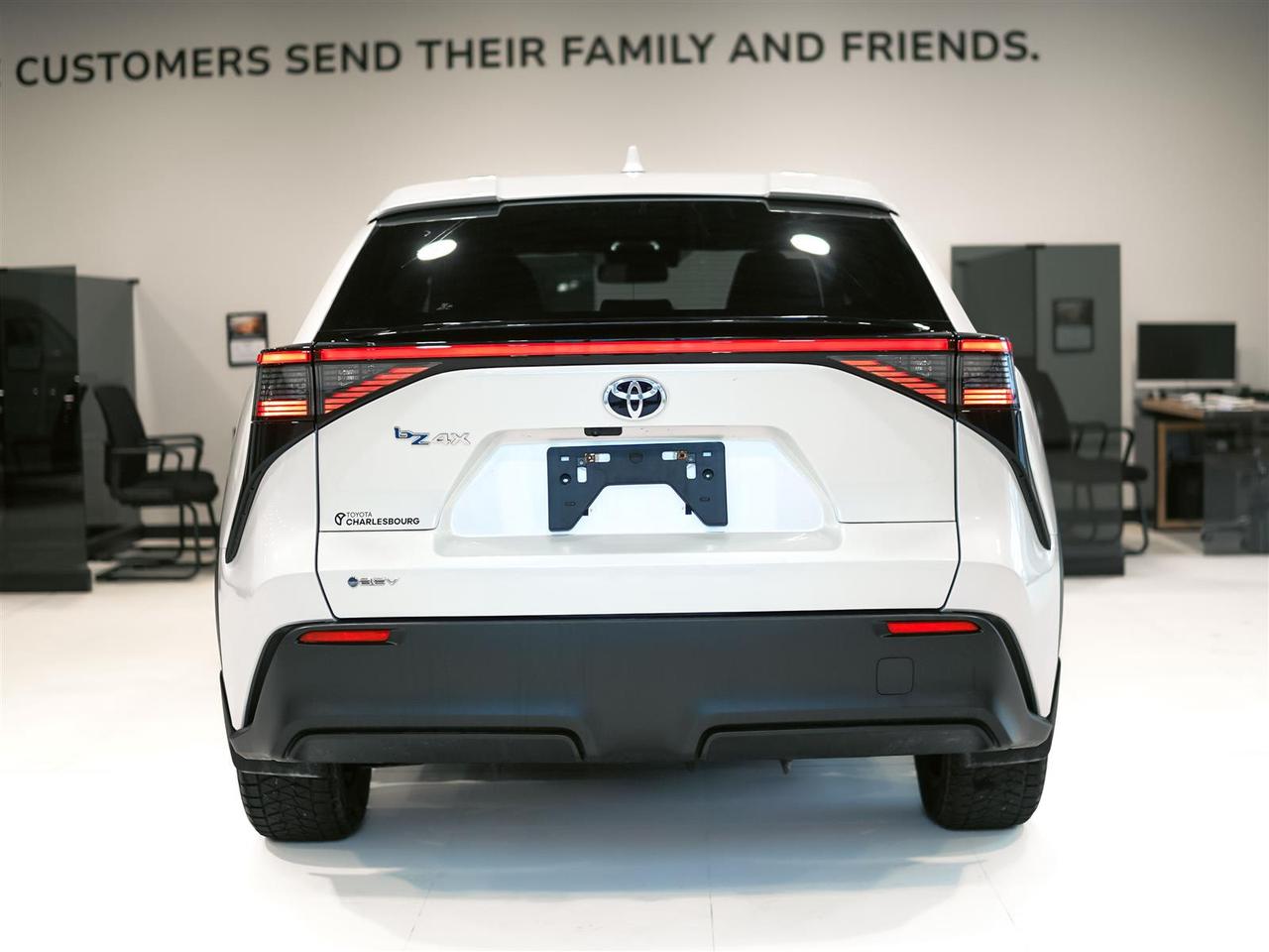 2024 Toyota bZ4X LE | NO ACCIDENTS | BLIND SPOT Photo