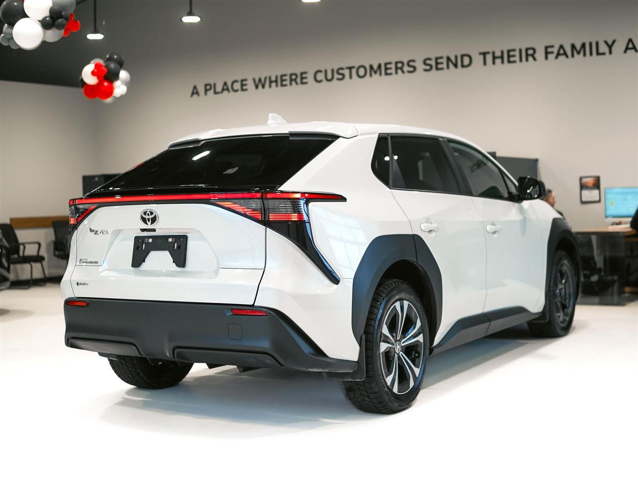 2024 Toyota bZ4X LE | NO ACCIDENTS | BLIND SPOT Photo