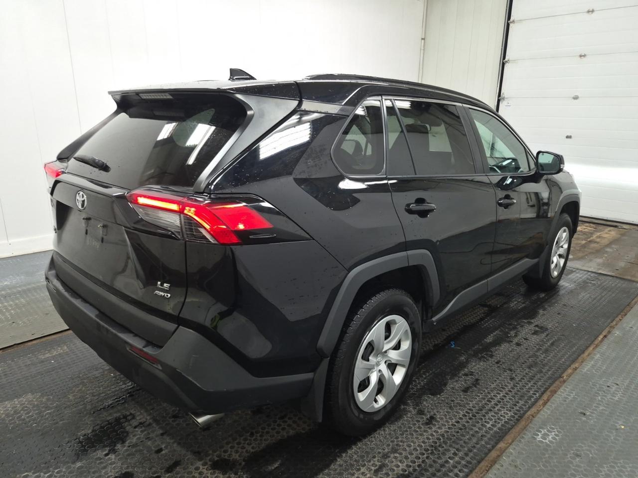 2021 Toyota RAV4 LE AWD | NO ACCIDENTS | APP CONNECT Photo
