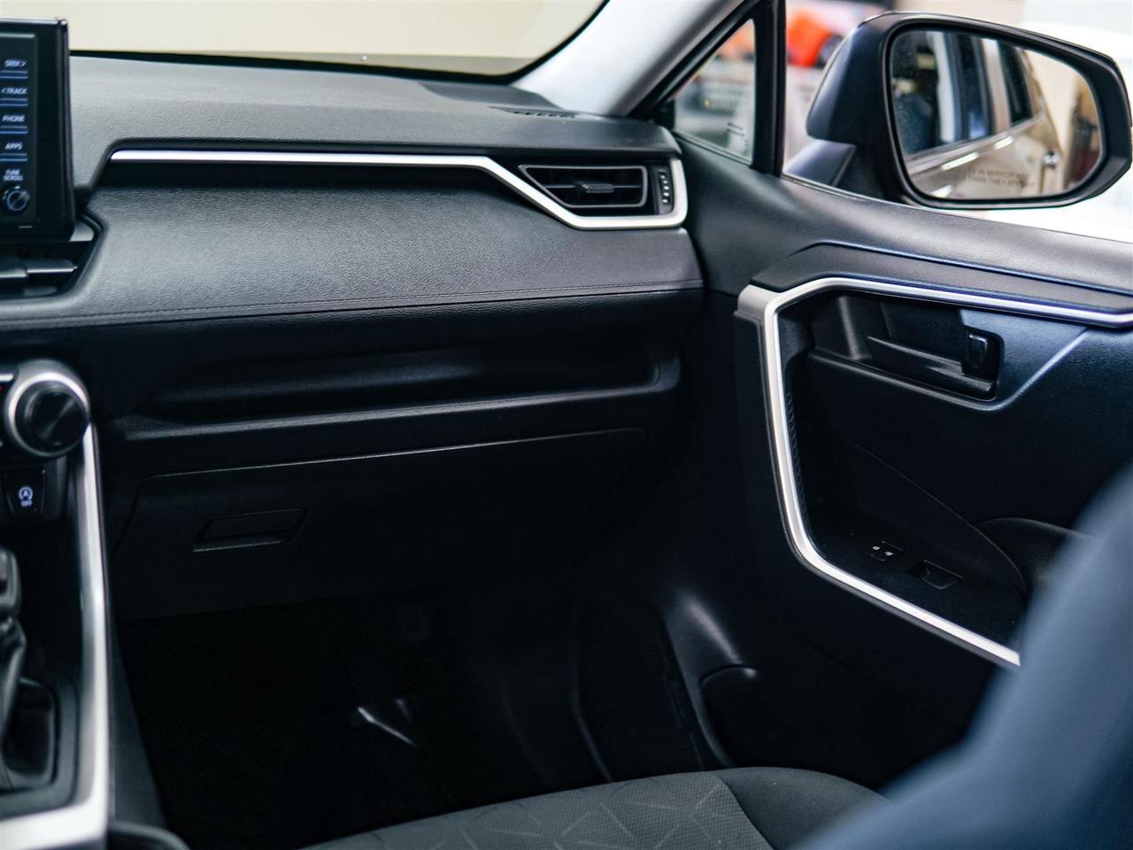 2021 Toyota RAV4 LE AWD | NO ACCIDENTS | APP CONNECT Photo