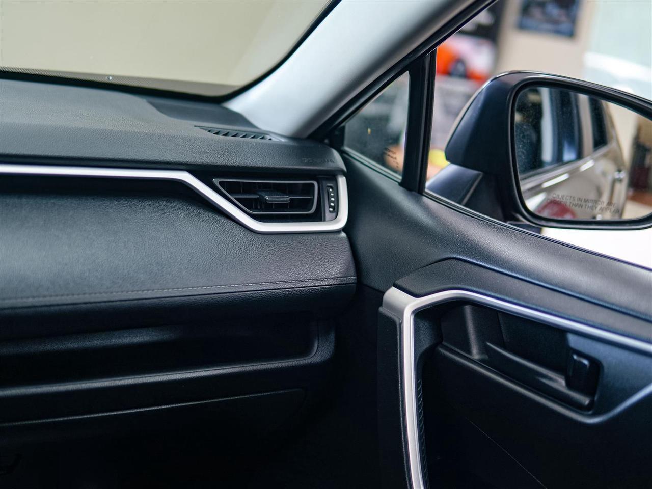 2021 Toyota RAV4 LE AWD | NO ACCIDENTS | APP CONNECT Photo