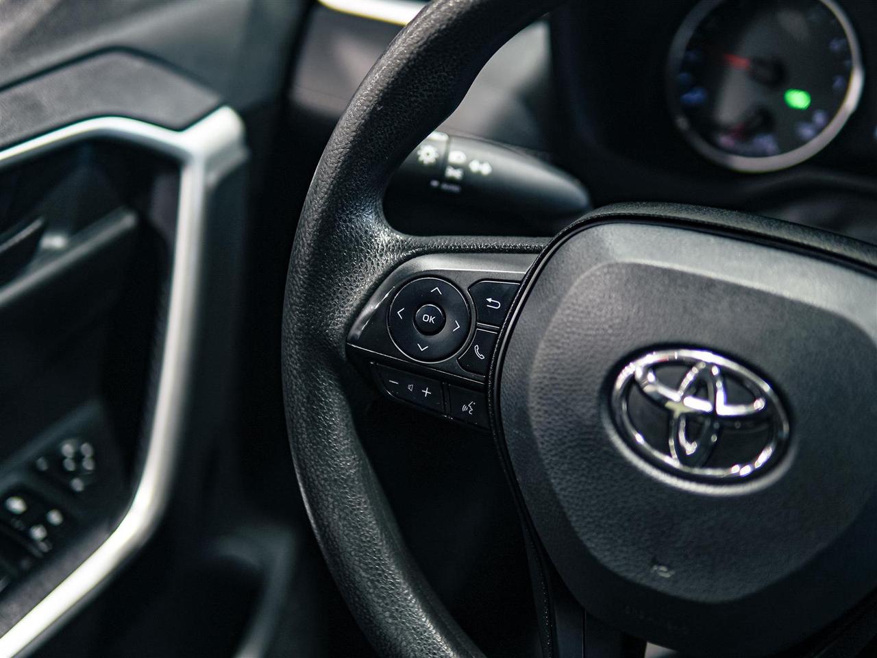 2022 Toyota RAV4 LE AWD | NO ACCIDENTS | TOYOTA SERVICED Photo