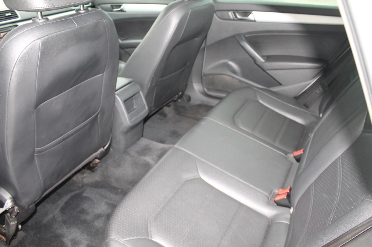2012 Volkswagen Passat COMFORTLINE TDI Photo
