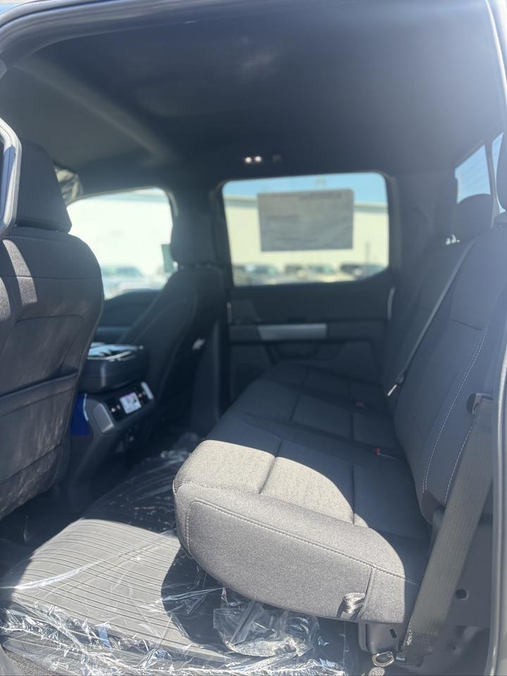 2026 Ford F-150 XLT 4WD SuperCrew 6.5' Box Photo4